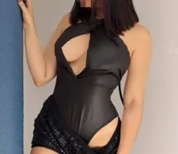 PEQUENINA COMO A SARDINHA,  913 582 991