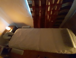 Massagem com descompresao manual e oral 