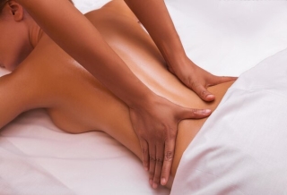MASSAGEM p/ MULHERES 913329177