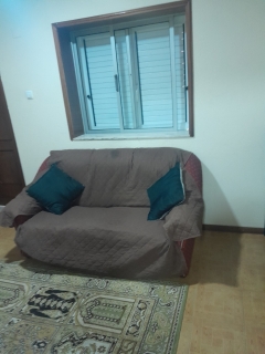 Alugo quartos (casa mobiliada)